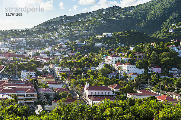 Blick über Charlotte Amalie  Hauptstadt von St. Thomas  US-Jungferninseln  Westindische Inseln  Karibik  Mittelamerika