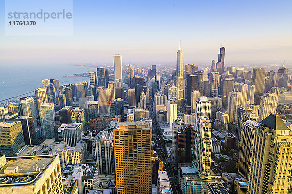 Skyline der Stadt  Chicago  Illinois  Vereinigte Staaten von Amerika  Nordamerika