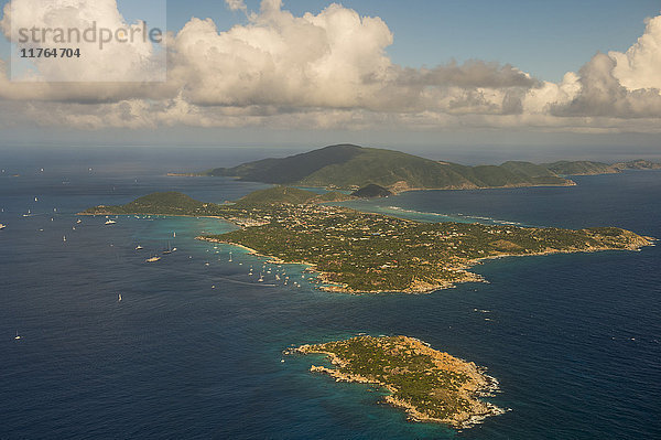Luftaufnahme von Virgin Gorda  Britische Jungferninseln  Westindische Inseln  Karibik  Mittelamerika