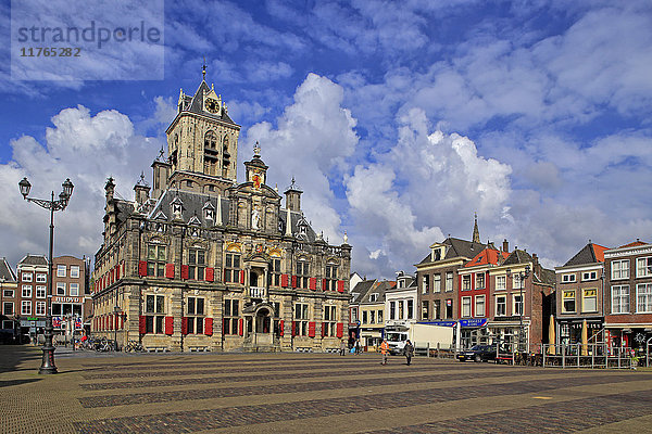 Marktplatz mit Rathaus  Delft  Südholland  Niederlande  Europa