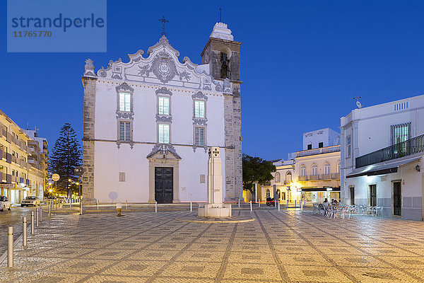Pfarrkirche Igreja Matriz bei Nacht  Olhao  Algarve  Portugal  Europa