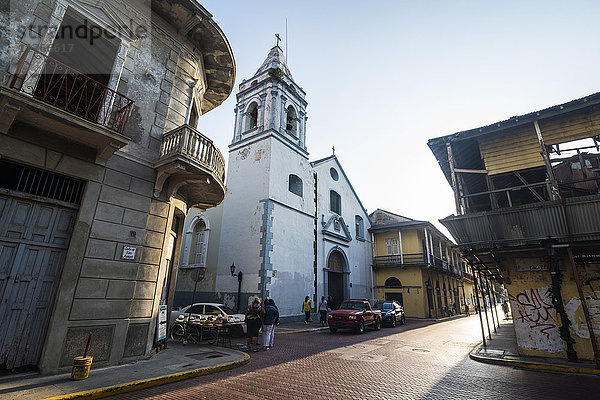 Straßenszene  Casco Viejo  UNESCO-Weltkulturerbe  Panama-Stadt  Panama  Mittelamerika