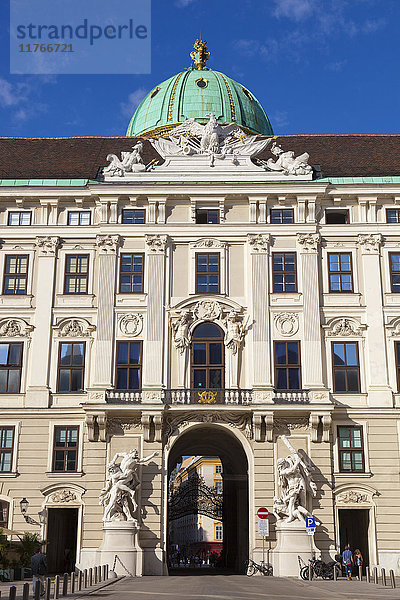 Fassade des Michaelertors  Schloss Hofburg  UNESCO-Weltkulturerbe  Wien  Österreich  Europa