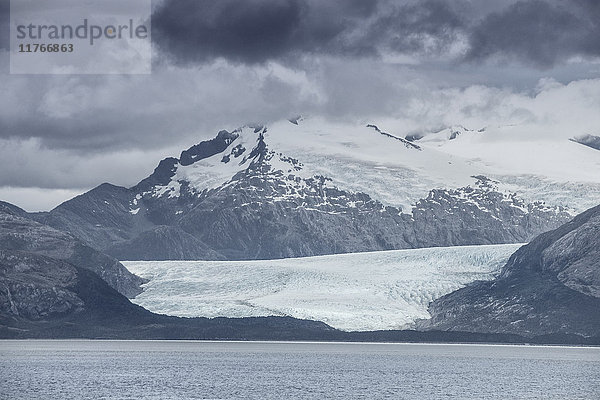 Gletscher im Darwin-Gebirge  Magellanstraße  Alberto de Agostini-Nationalpark  Feuerland  Chilenisches Patagonien  Chile  Südamerika