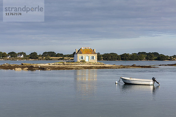 Boot vor der Insel Saint-Cado  Quiberon  Morbihan  Bretagne  Frankreich  Europa