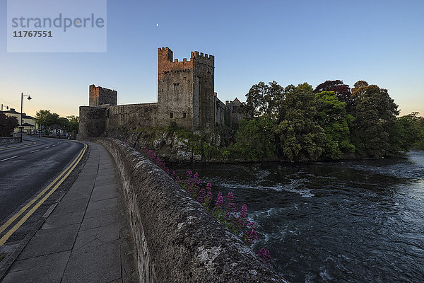 Burg Cahir  Grafschaft Tipperary  Munster  Republik Irland  Europa
