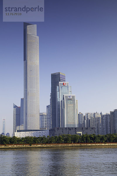 CTF Finance Centre (mit 530 m das siebthöchste Gebäude der Welt im Jahr 2017)  Tianhe  Guangzhou  Guangdong  China  Asien