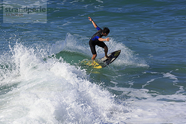 Surfer  La Jolla  San Diego  Kalifornien  Vereinigte Staaten von Amerika  Nord-Amerika