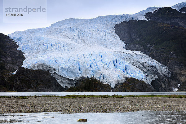 Ein Gletscher in der Darwin-Gebirgskette  Alberto de Agostini-Nationalpark  Feuerland  Patagonien  Chile  Südamerika