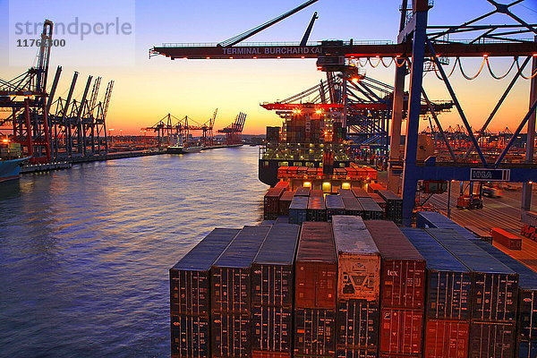 Container Terminal Waltershof  Hamburger Hafen  Hamburg  Deutschland  Europa