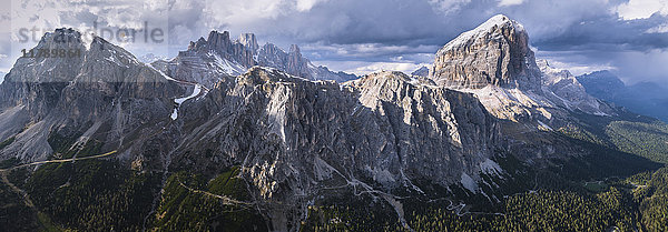 Italien  Südtirol  Dolomiten  Tofane massiv