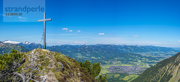 Deutschland  Bayern  Allgäu  Blick vom Riefenkopf Richtung Oberstdorf