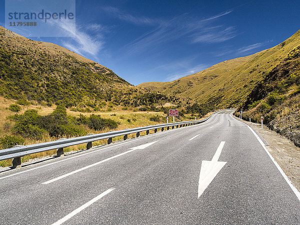 Neuseeland  Südinsel  Cadrona Range Road