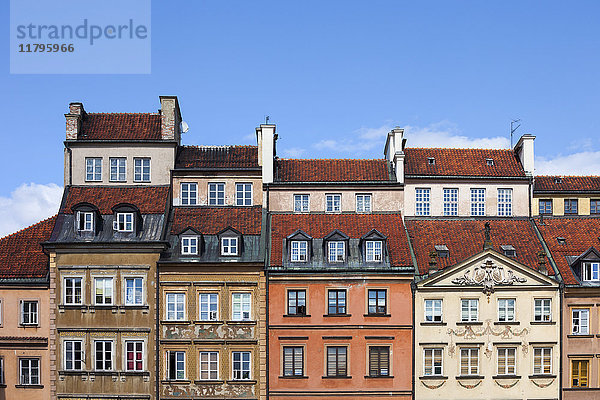 Polen  Warschau  Altstadt  historische Häuser mit Dachböden