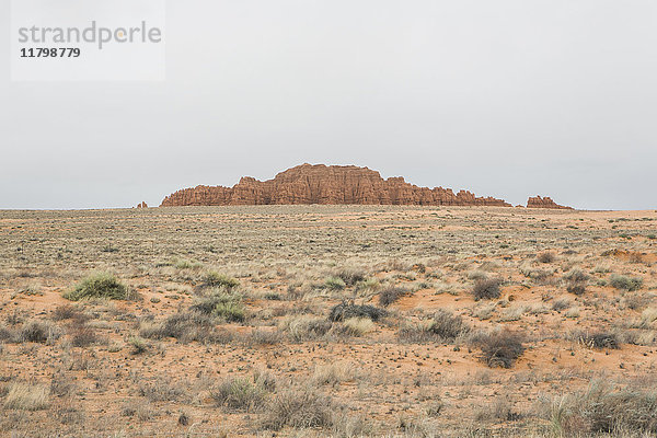 Die karge Wüste und die Felsformationen des Goblin Valley State Park in Utah.