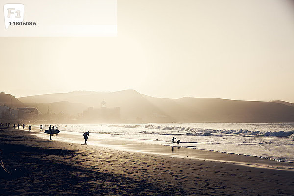 Strand bei Sonnenuntergang