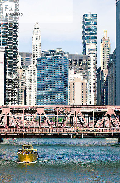 Wells Street Bridge  The Loop  Stadtzentrum Chicago  Illinois  USA