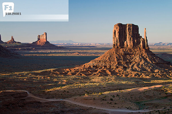 Landschaft des Denkmals Valley Navajo Tribal Park  Utah  USA