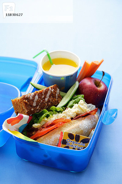 Nahaufnahme von gesundem Essen in der Lunch-Box
