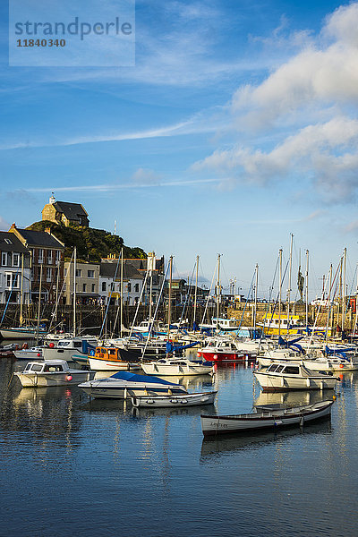 Bootshafen von Ifracombe  North Devon  England  Vereinigtes Königreich  Europa