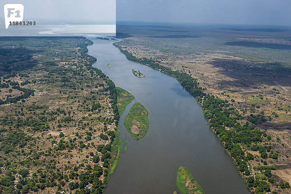 Luftaufnahme des Weißen Nils  Juba  Südsudan  Afrika