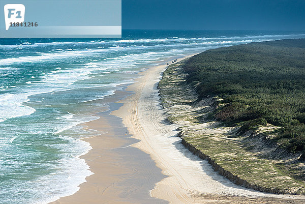 Blick auf den 100-Meilen-Strand von Indian Head  Fraser Island  Queensland  Australien  Pazifik