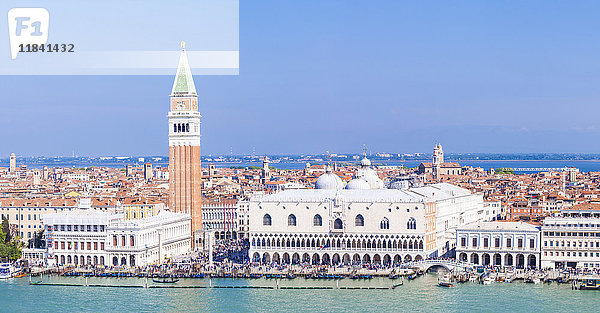 Panorama  Campanile Turm  Palazzo Ducale (Dogenpalast)  Bacino di San Marco (Markusbecken)  Venedig  UNESCO Weltkulturerbe  Venetien  Italien  Europa