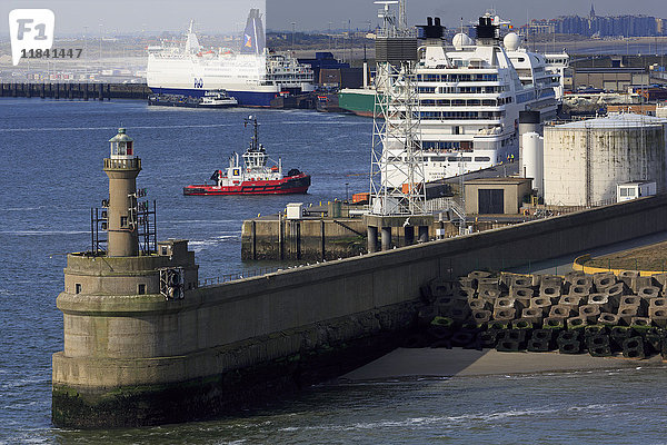 Alter Mole-Leuchtturm  Hafen von Zeebrugge  Blankenberge  Flandern  Belgien  Europa