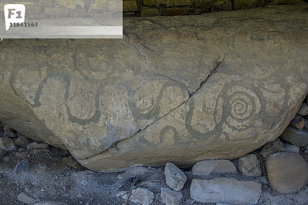 Knowth  neolithisches Ganggrab  UNESCO-Weltkulturerbe  prähistorisches Bru na Boinne  Tal des Flusses Boyne  Grafschaft Meath  Leinster  Republik Irland  Europa