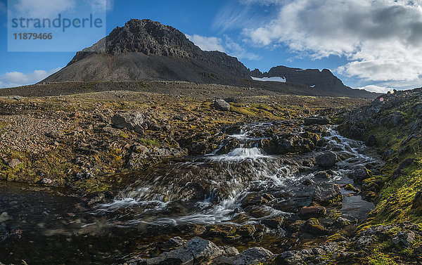 Die Berge und Flüsse der Strandir-Küste; Westfjorde  Island .