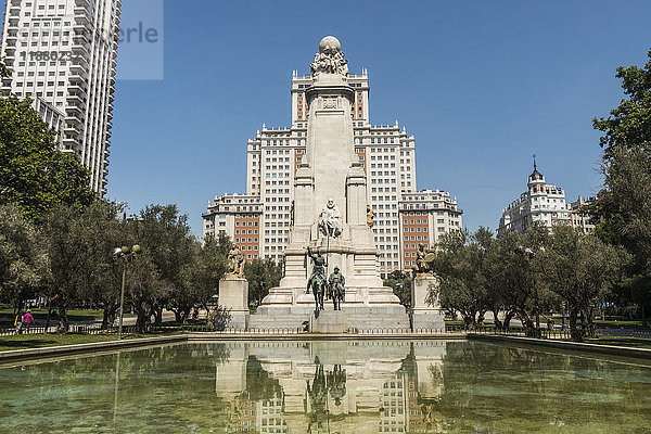 Plaza de Espana  Statue von Don Quijote und Miguel de Cervantes; Madrid  Spanien'.