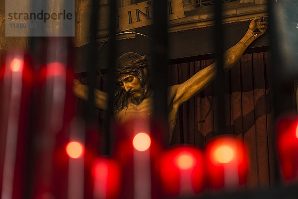 Skulptur von Jesus Christus in der Kathedrale von Barcelona; Barcelona  Katalonien  Spanien'.