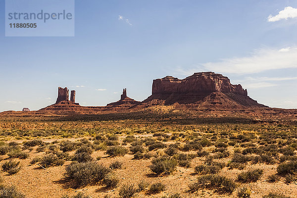 Eine schroffe Felsformation in der Wüste; Arizona  Vereinigte Staaten von Amerika'.