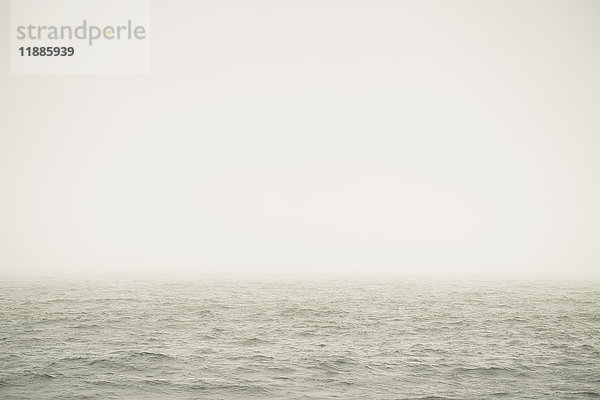 Panoramablick auf das Meer gegen den Himmel