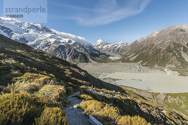 Blick auf den Gletschersee Mueller Lake  Hinterer Mount Cook  Sealy Tarns Trail  Mount Cook National Park  Südliche Alpen  Hooker Valley  Canterbury  Südinsel  Neuseeland  Ozeanien