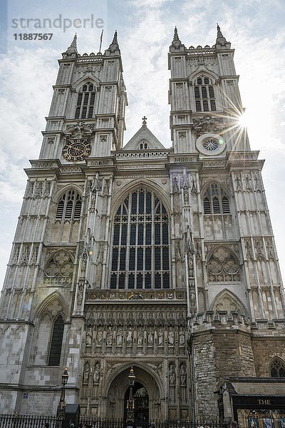 Doppeltürme der Westminster Abbey  London  England  Vereinigtes Königreich  Europa