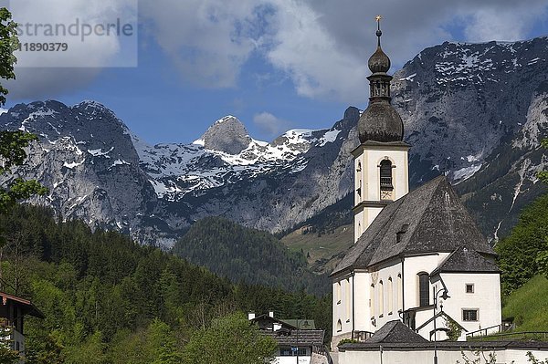 Pfarrkirche St. Sebastian  an der Rückseite der Reiteralpe  Ramsau  Berchtesgadener Land  Oberbayern  Deutschland  Europa
