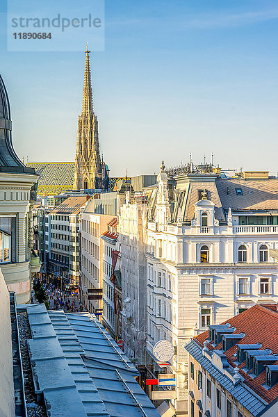 Österreich  Wien  Blick zum Stephansdom
