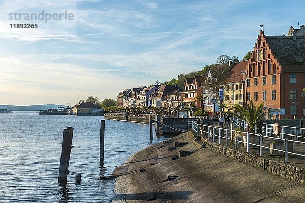 Waterfront  Meersburg  Baden-Württemberg  Deutschland  Europa