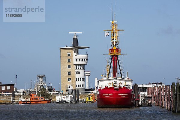Radarturm  Hafen  Cuxhaven  Nordsee  Niedersachsen  Deutschland  Europa