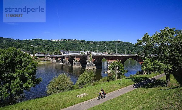 Römische Brücke über die Mosel  UNESCO-Weltkulturerbe  Trier  Rheinland-Pfalz  Deutschland  Europa