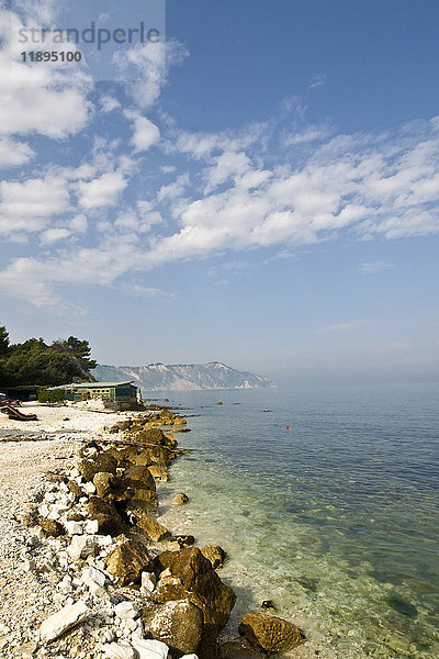 Küste von Portonovo  Regionalpark Conero  Marken  Italien
