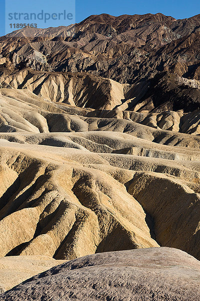 USA  Kalifornien  Death Valley ist ein Wüstental in Ostkalifornien. Es ist das tiefste  trockenste und heißeste Gebiet Nordamerikas. Zabriskie Point.