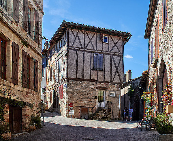 Europa  Frankreich  Occitanie  Tarn Cordes sur Ciell Dorf  Bastide gekennzeichnet als Les Plus Beaux Villages de France  Die schönsten Dörfer Frankreichs
