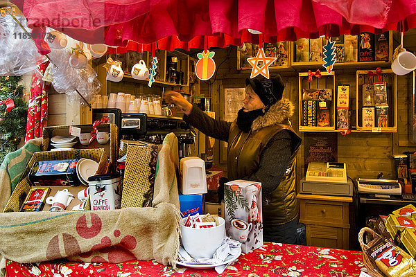 Weihnachtsmarkt  Rovereto  Provinz Trient  Italien