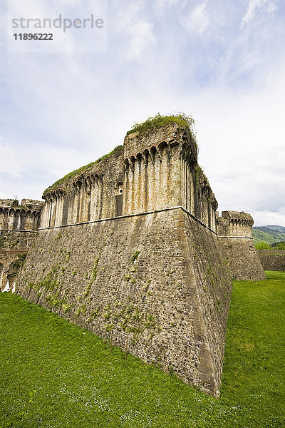 Festung von Sarzanello  Sarzana  Ligurien  Italien