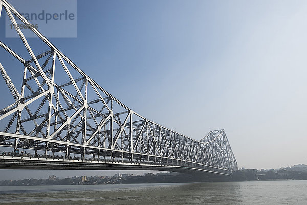 Indien  Westbengalen  Kolkata  Howrah-Brücke
