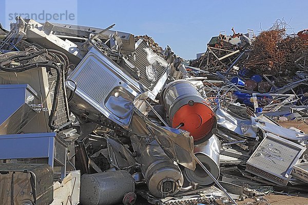 Metallschrott  Metallabfälle in einer Recyclinganlage  Deutschland  Europa
