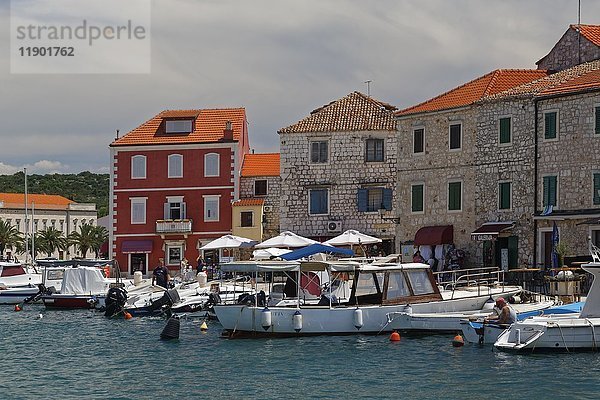 Europäischer Hafen Starlingi Grad  Insel Hvar  Spilit-Dalmatien  Kroatien  Europa