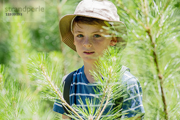 Junge im Wald  Portrait